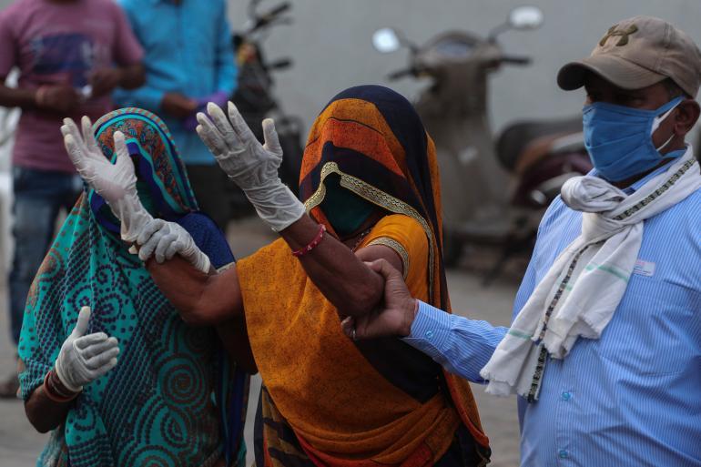 Địa ngục Covid-19 ở Ấn Độ: Hơn 200.000 người chết, hệ thống y tế nguy cấp