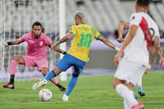 Neymar tỏa sáng, Brazil hẹn Argentina ở chung kết Copa America!