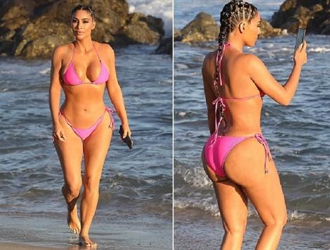 Kim Kardashian khoe thân hình bốc lửa với bikini