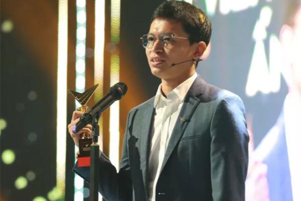 BTV Việt Hoàng giành giải ''Dẫn chương trình ấn tượng VTV Awards''
