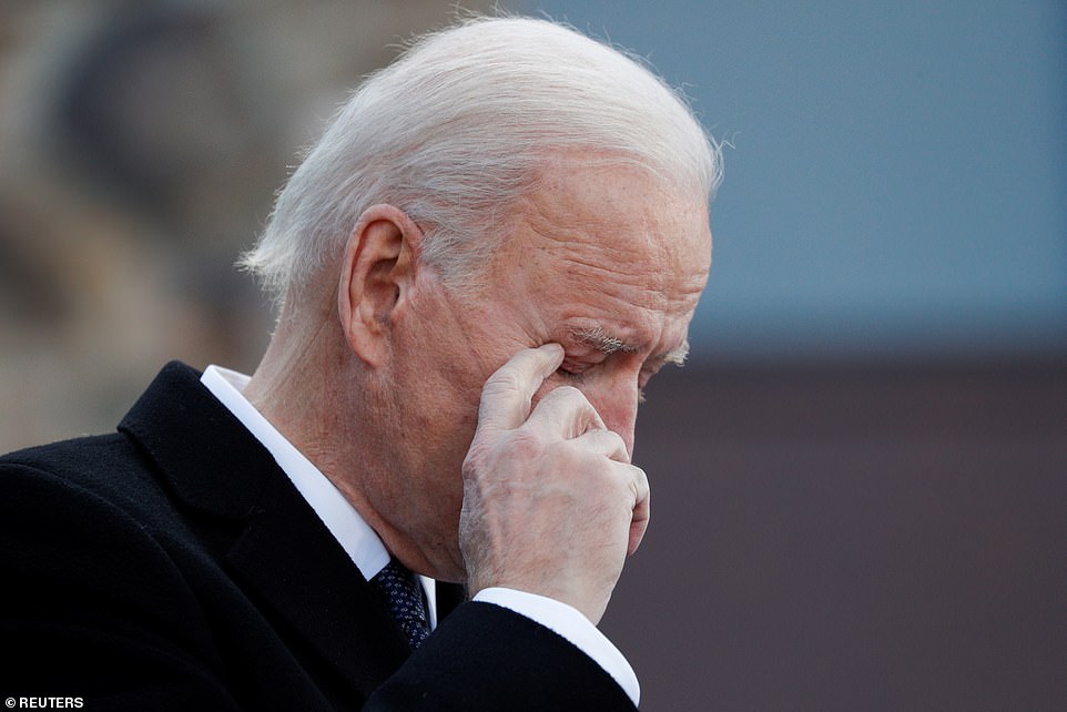 Ông Biden đã khó khi nói về con trai đã mất của mình