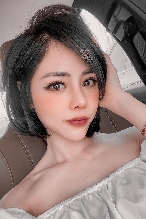 MC Bạch Lan Phương - bạn gái hơn 6 tuổi của Huỳnh Anh mặc gợi cảm