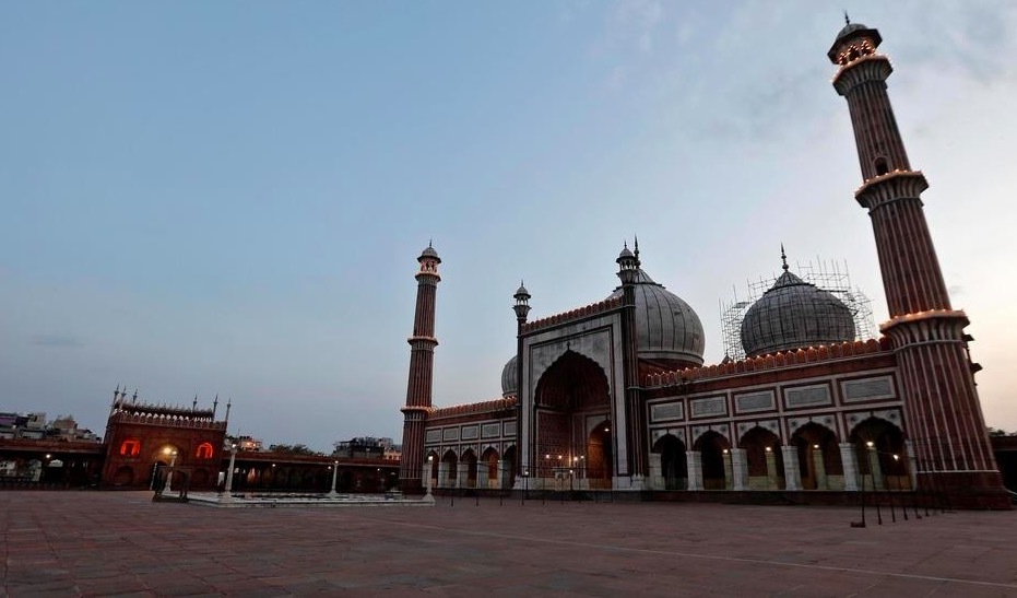 Cảnh hoang vắng hiếm gặp tại các thánh đường Hồi giáo trong tháng Ramadan