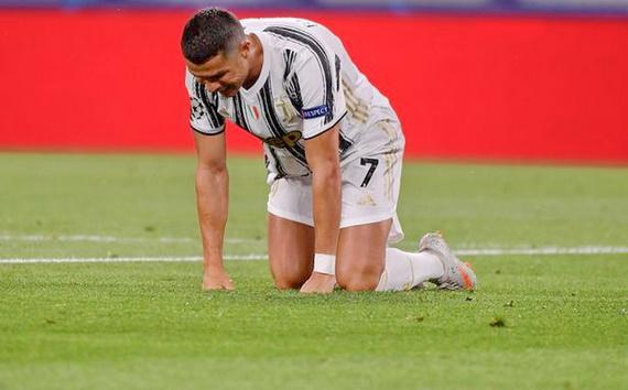 Nỗi thất vọng cùng cực của CR7 khi chứng kiến Juventus bị loại khỏi Champions League!
