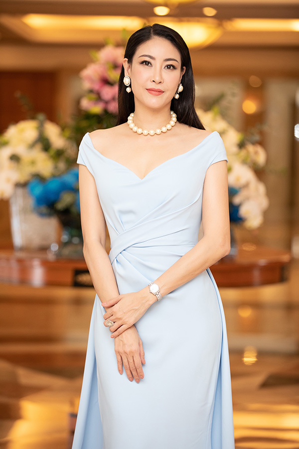 Dàn Hoa hậu, Á hậu lộng lẫy dự họp báo Hoa hậu Việt Nam 2020