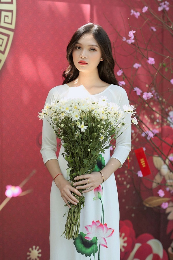 Thí sinh Hoa hậu Việt Nam 2020 bị ép cưới năm 17 tuổi