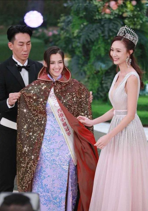 Nhan sắc tân Hoa hậu Hồng Kông gây tranh cãi - Ảnh 2.