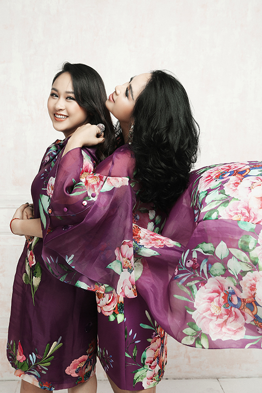 Hai con gái xinh đẹp, hát hay của Thanh Lam, Mỹ Linh