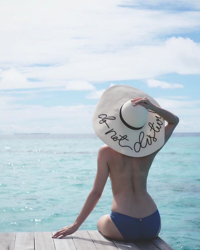 Hoa đán Hong Kong bán nude ở Maldives