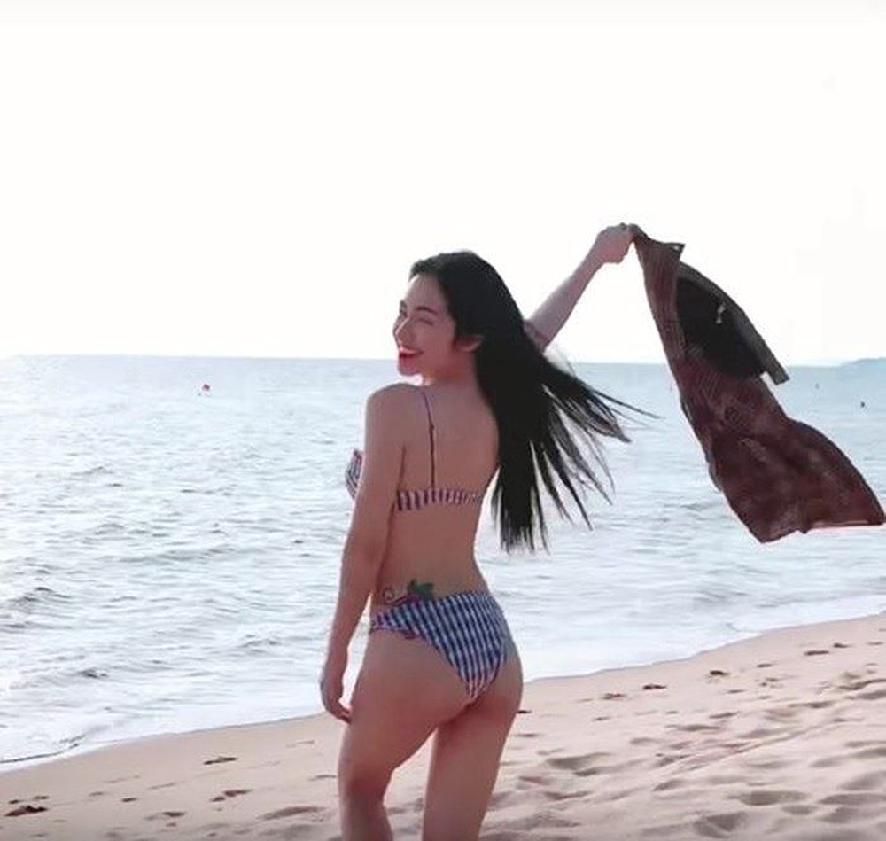 Hòa Minzy lần đầu khoe hình bikini sexy sau tin đồn sinh nở-6
