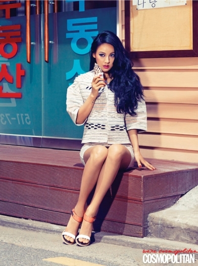 Lee Hyori - tượng đài sexy không đối thủ của showbiz Hàn Quốc