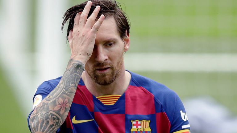 Messi ngưng đàm phán, sẵn sàng chia tay Barca