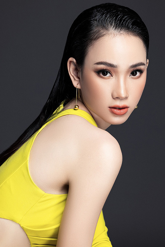 Người đẹp Ái Nhi lột xác gợi cảm sau Hoa hậu Việt Nam 2020