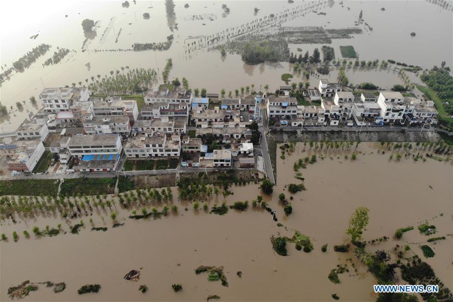 Hình ảnh nhiều thành phố Trung Quốc chìm trong biển nước