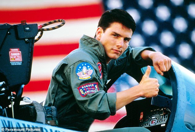 Tom Cruise được hải quân Mỹ trao chứng nhận danh dự