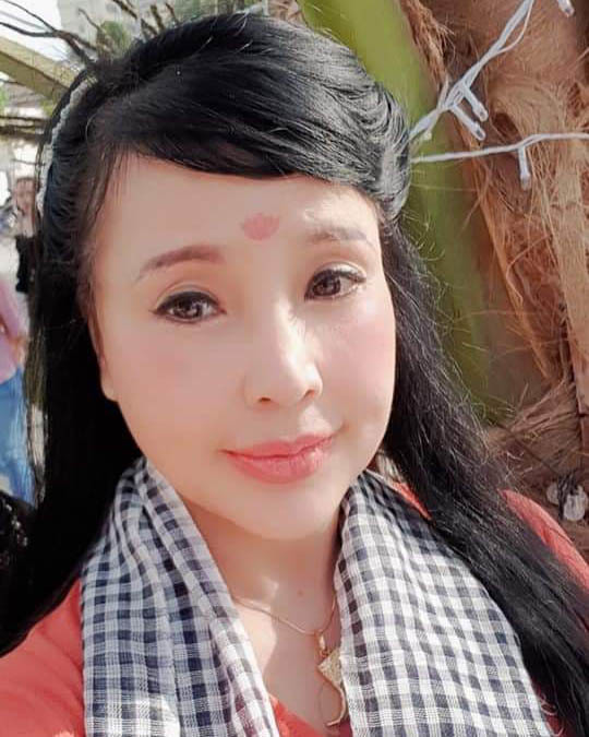 Nhan sắc khác lạ của NSND Lan Hương 'Em bé Hà Nội' ở tuổi 57