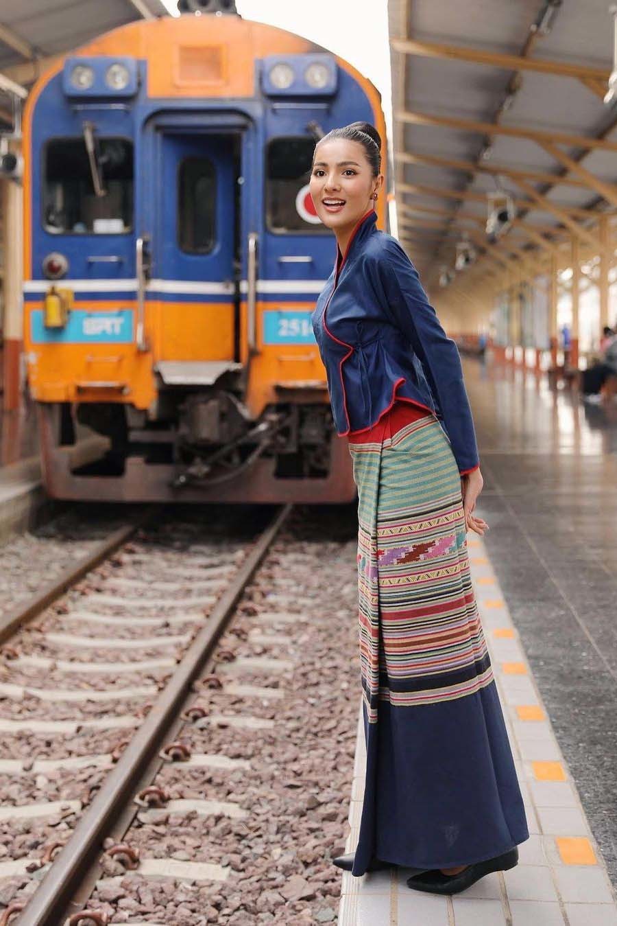 Vẻ gợi cảm của mỹ nhân 27 tuổi đăng quang Hoa hậu Thái Lan 2020