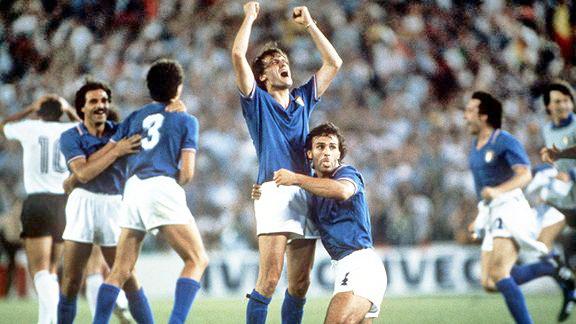 Huyền thoại bóng đá Italia - Paolo Rossi qua đời ở tuổi 64!