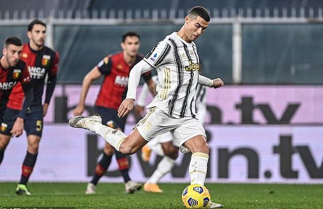 C.Ronaldo lập kỷ lục khó tin sau cú đúp penalty cho Juventus!