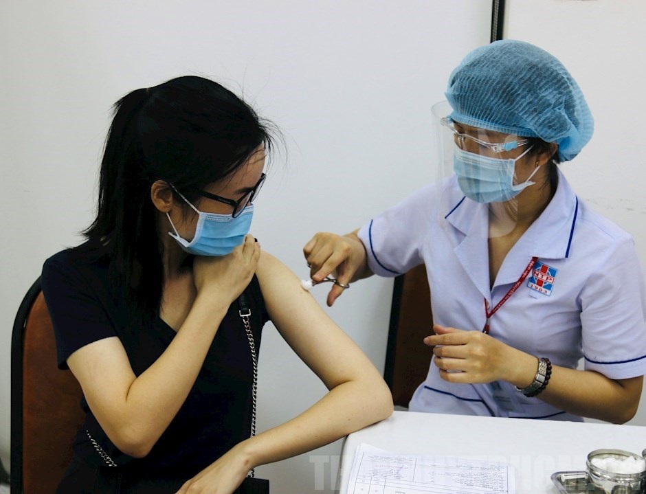 Tiếp tục ưu tiên cấp vaccine cho TP.HCM và các tỉnh phía Nam