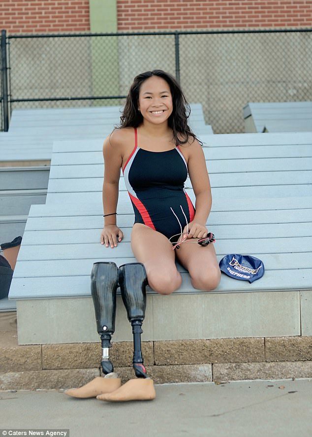 Cô gái gốc Việt cụt 2 chân thành vận động viên bơi lội ở Mỹ