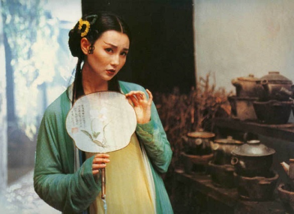 Trương Mạn Ngọc, nữ thần sắc đẹp một thời giờ tàn tạ, cô độc tuổi 56