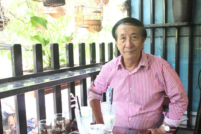 Đạo diễn Nguyễn Hữu Phần chia sẻ với phóng viên Zing.vn. Ảnh: 
