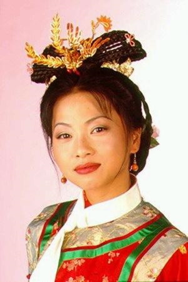 Lưu Ngọc Thúy nhận được nhiều khen ngợi khi hóa thân thành công chúa Kiến Ninh - cô  vợ đanh đá và ngang ngược của Vi Tiểu Bảo.