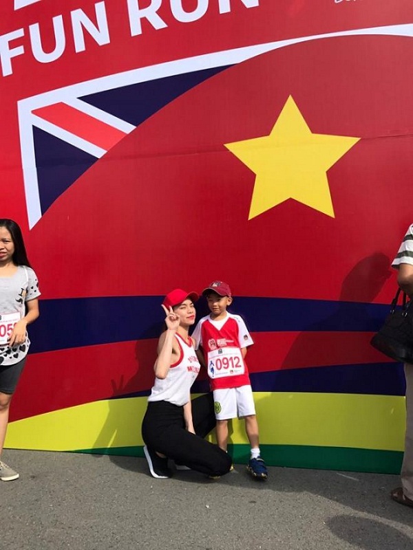 Hình ảnh Subeo và mẹ tham dự một sự kiện chạy bộ gây quỹ từ thiện cách đây chưa lâu.