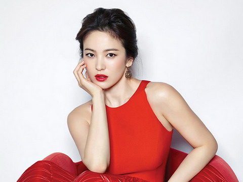 Song Hye Kyo dẫn đầu Top 10 nữ thần châu Á năm 2016