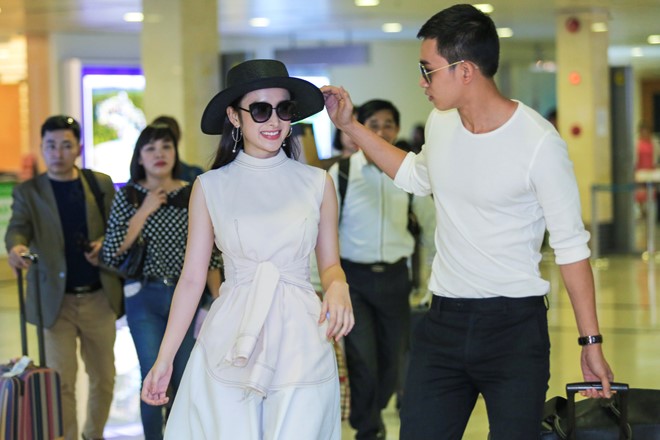Cặp đôi vừa có những ngày cuối tuần tại Hà Nội để tham gia Liên hoan phim quốc tế Hà Nội 2016 và tuần lễ thời trang quốc tế Việt Nam.