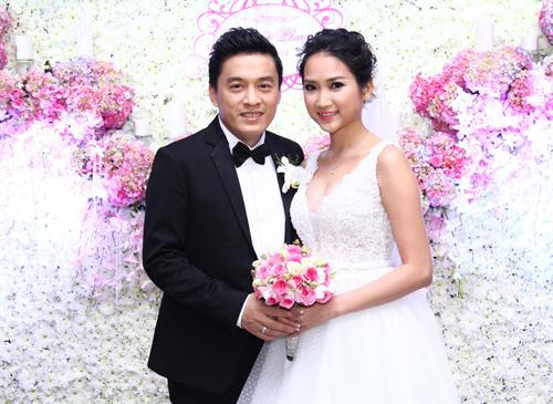 Lam Trường và bà xã Yến Phương trong ngày cưới.
