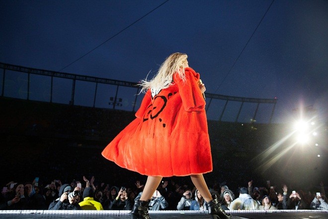 Beyonce diện thiết kế này trong sự kiện ca nhạc của cô.