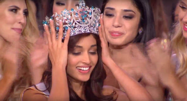 Khoảnh khắc đăng quang của Miss Supranational 2016!