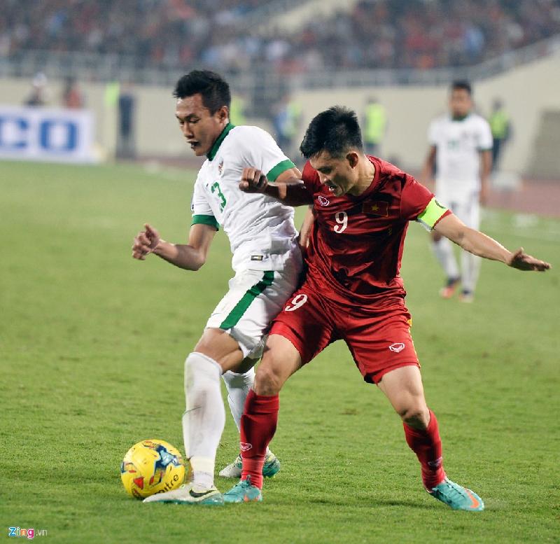 Trong nhiều pha bóng tay đôi với hậu vệ Indonesia, CV9 có tỷ lệ thất bại khá cao. Anh và nhiều tuyển thủ áo đỏ khác có dấu hiệu đuối sức khi thời gian trôi về cuối hiệp 2, đặc biệt là hai hiệp phụ.