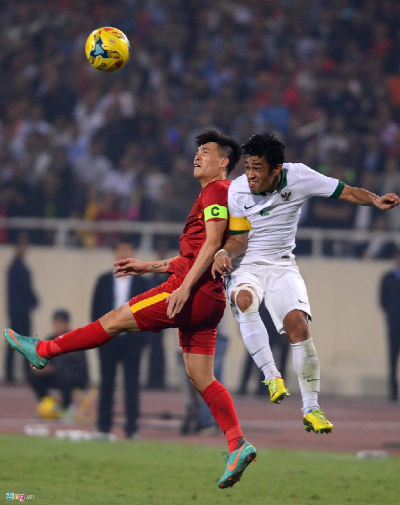 Lê Công Vinh sở hữu bản thành tích ấn tượng trong màu áo tuyển Việt Nam. Anh là chân sút hay nhất lịch sử đội tuyển với 51 bàn thắng sau 83 trận, nắm giữ vị trí thứ sáu trong top 10 chân sút ghi nhiều bàn nhất cho đội tuyển quốc gia, tính trên phạm vi toàn thế giới.