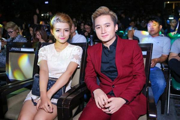 Phan Mạnh Quỳnh và bạn gái công khai xuất hiện cùng nhau trước truyền thông.