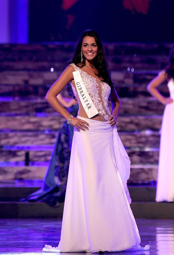 Kaiane Lopez đại diện Gibraltar tham dự cuộc thi Hoa hậu Thế giới 2009.