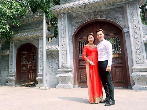 MC Thành Trung và vợ 9X bí mật tổ chức lễ hằng thuận