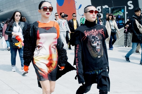 Tóc Tiên 'chất lừ' trong lần cuối dự Seoul Fashion Week 2017