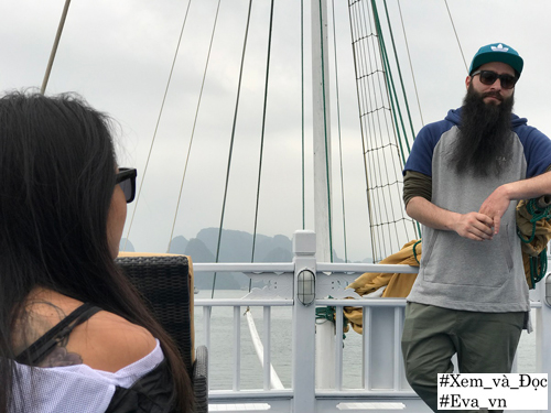Suboi bất ngờ gặp gỡ đạo diễn phim 'Kong' tại Vịnh Hạ Long