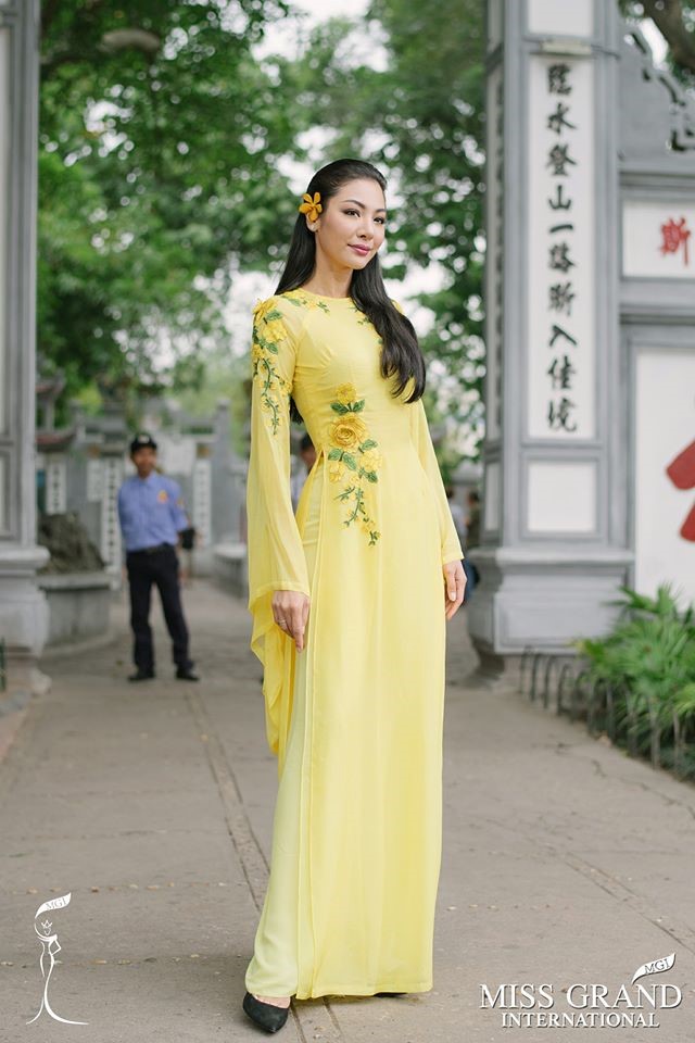 Á hậu 2 của Hoa hậu Hòa bình Quốc tế 2016, Supaporn Malisorn. Người đẹp Thái Lan năm nay 23 tuổi, sở hữu chiều cao 1,75 m. 