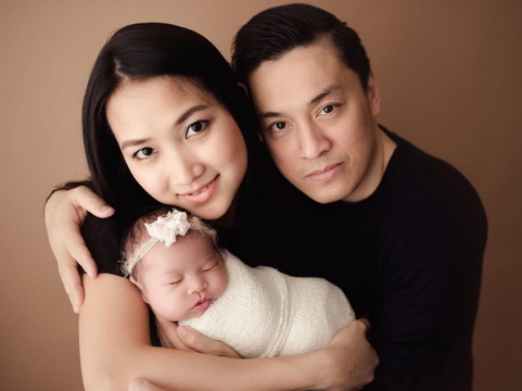 Vợ chồng Lam Trường tổ chức lễ đầy tháng cho con gái tại Mỹ