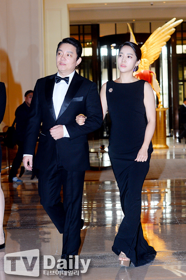 Vợ chồng nam diễn viên Lee Bum Soo cũng có mặt trong sự kiện.