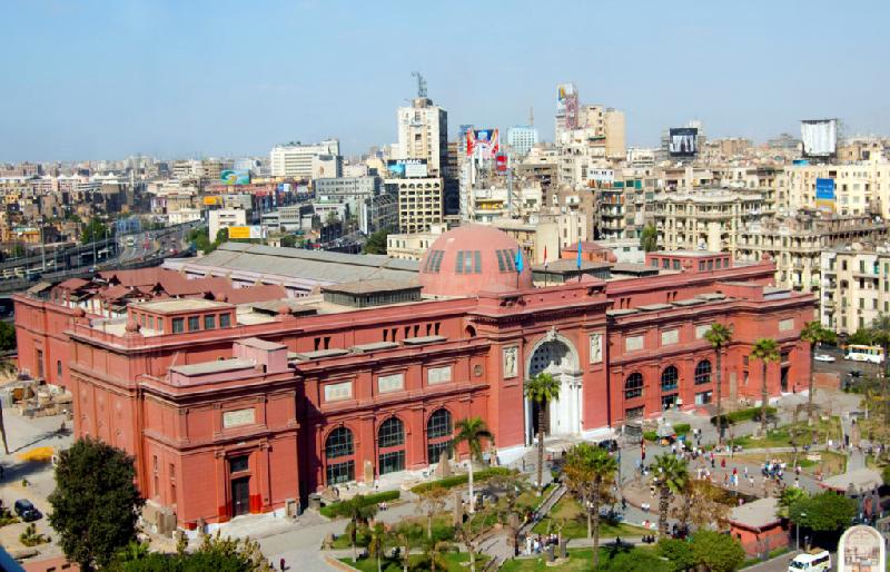 Bảo tàng Ai Cập, hay còn gọi là Bảo tàng Cairo, nằm tại thủ đô Cairo của Ai Cập. Tòa nhà 100 năm tuổi này tràn ngập các hiện vật từ thời Ai Cập cổ đại và tất cả đều rất hấp dẫn. Ảnh: Budgettravel.