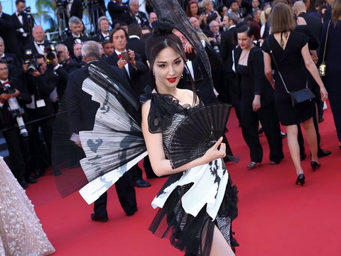 Trung Quốc mất mặt vì dàn sao hạng bét xuất hiện trên thảm đỏ Cannes