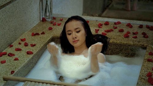 Angela Phương Trinh, Em chưa 18, phim việt, sao việt, phim chiếu rạp