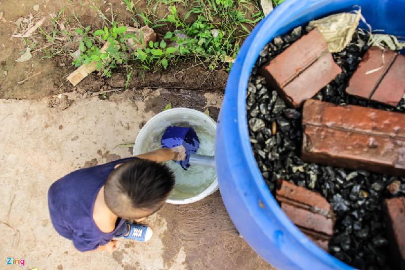 Nước và điều kiện vệ sinh môi trường không an toàn là nguyên nhân gây ra 50% ca bệnh truyền nhiễm ở Việt Nam, trong khi các số liệu năm 2008 cho thấy khoảng 20% trẻ em bị thiếu cân và suy dinh dưỡng.