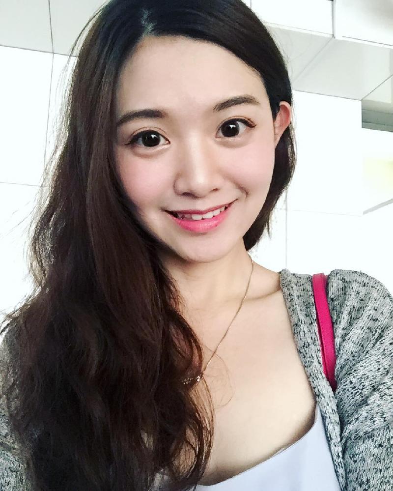 Bất ngờ nổi tiếng, Đào Đào đã khóa instagram cá nhân. Cô cảm thấy vô cùng bối rối và hy vọng mọi người không đến trụ sở nơi cô làm việc, tránh làm phiền người khác.