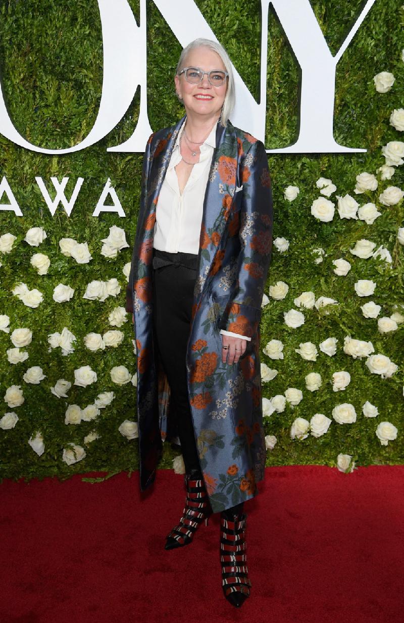 Trang phuc hoa la chiem linh tham do Tony Awards 2017 hinh anh 8